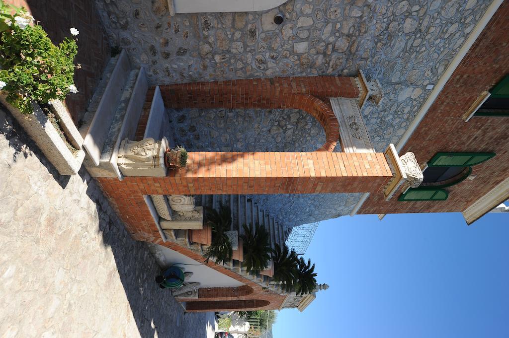 B & B Torre Saracena Mattinata Eksteriør bilde